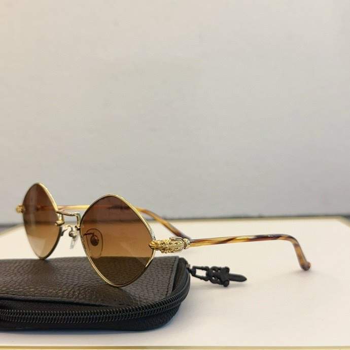 Picture of Chrome Hearts Sunglasses _SKUfw60675368fw